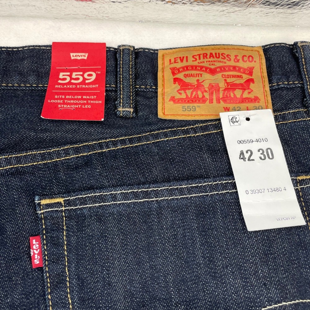 Levis 559 Relaxed Straight Jeans Mens 42x30 Dark Indigo Blue Denim 00559-4010 - Picture 8 of 10